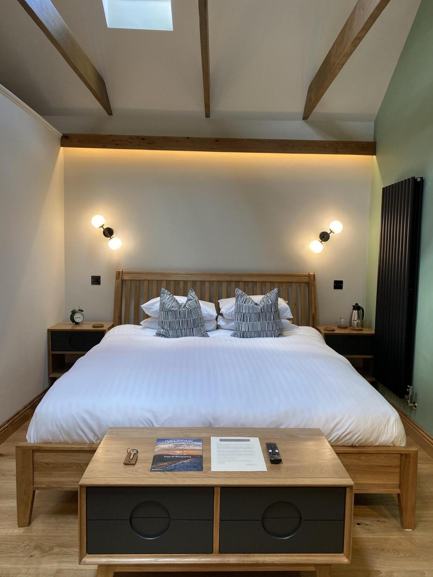 Sebastians Hotel Oswestry Room photo