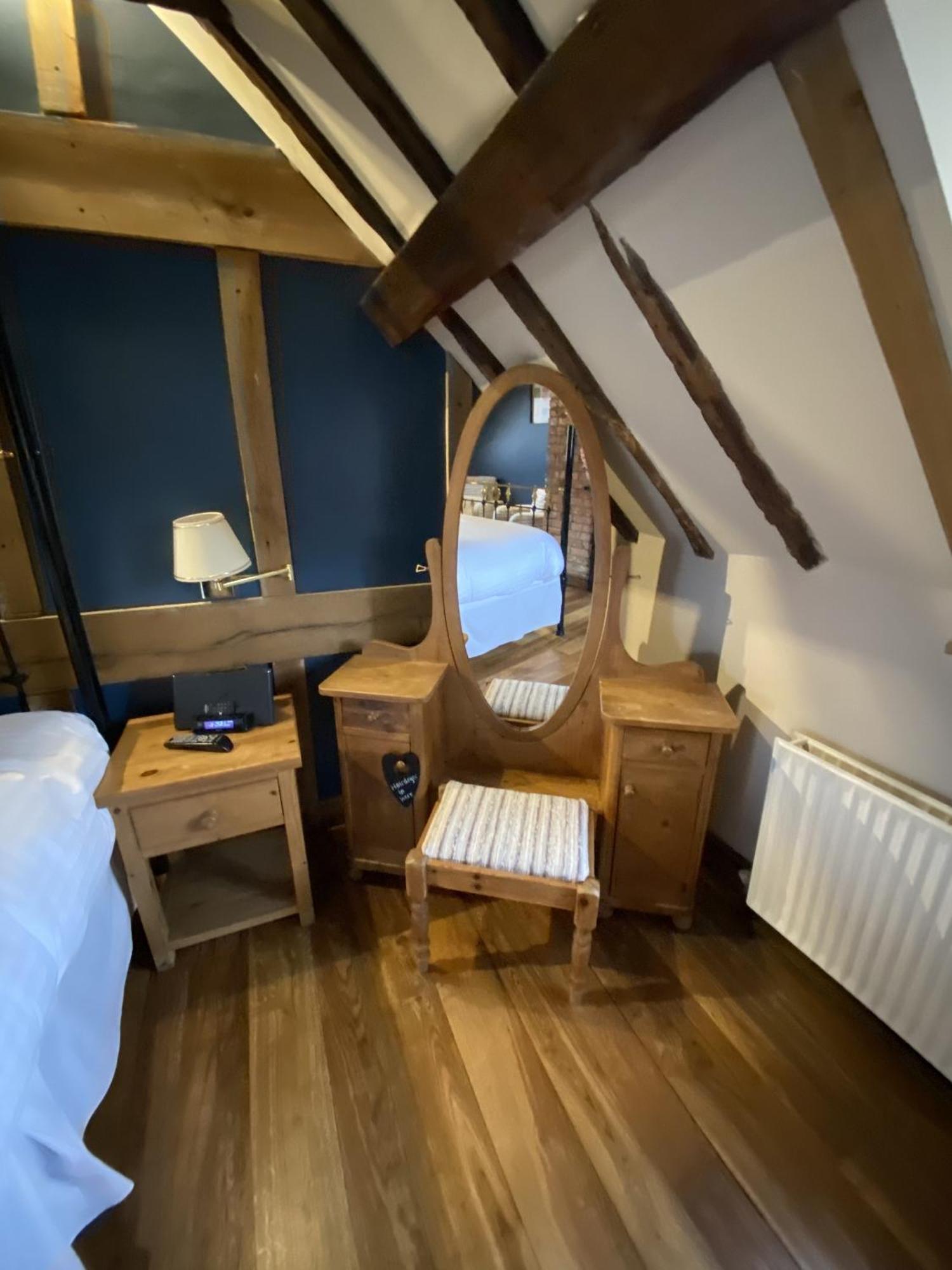 Sebastians Hotel Oswestry Room photo